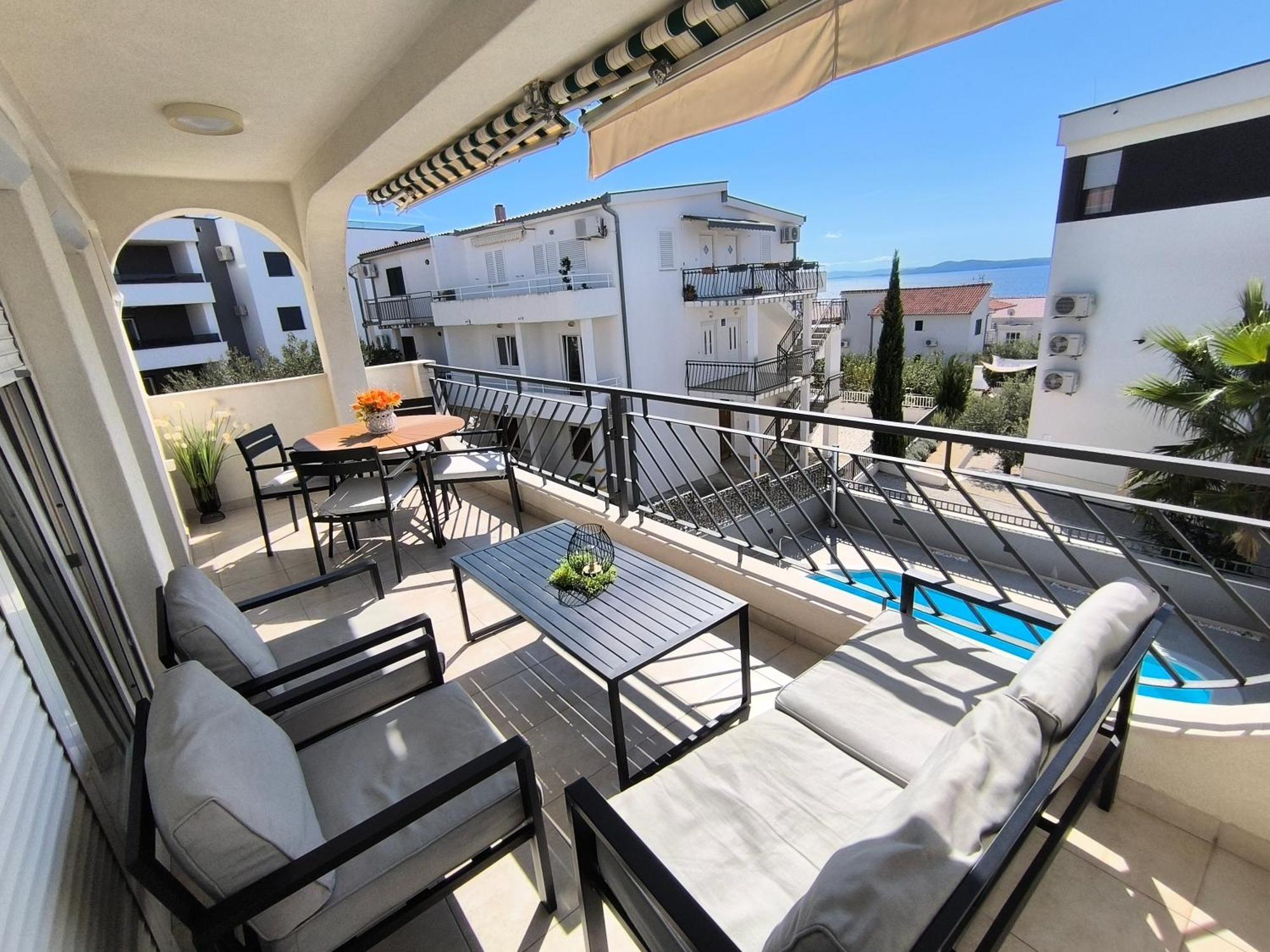 Villa Seaview With Pool - Apartment Yellow Trogir Exterior photo